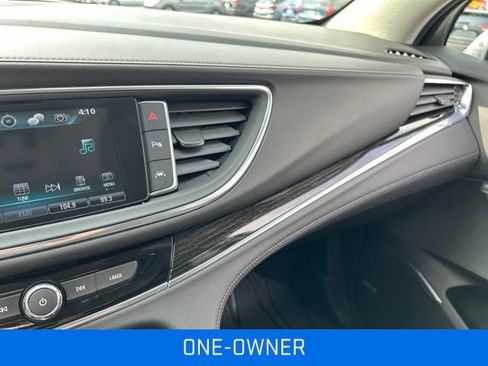 Used 2019 Buick Enclave Avenir w/ Avenir Technology Package AWD/4WD image 4