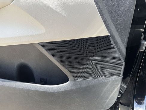 Used 2023 Kia Sorento SX FWD image 25