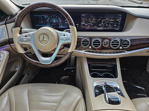 Used 2019 Mercedes-Benz S 560 Sedan image 34