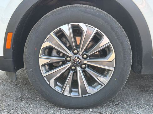 Used 2024 Buick Envision Preferred AWD/4WD image 29
