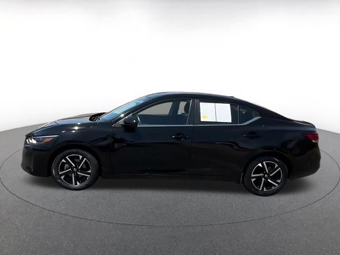 Used 2025 Nissan Sentra SV FWD image 7