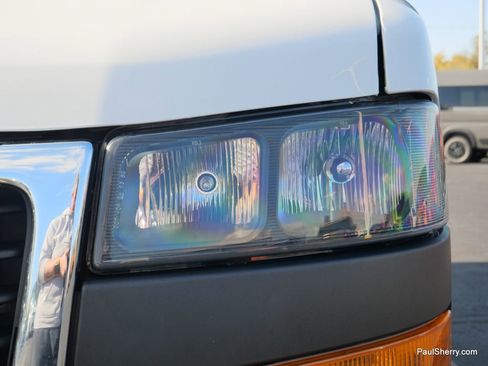 Used 2024 GMC Savana 2500 w/ Driver Convenience Package image 14