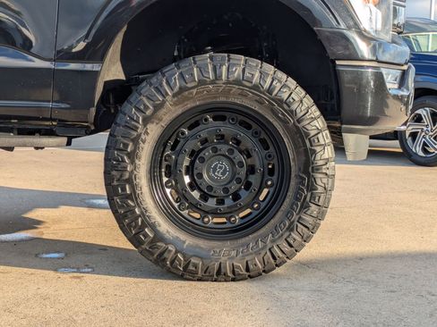 Used 2021 Ford F150 Lariat image 12