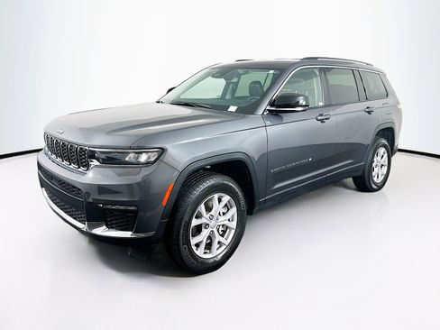 Used 2022 Jeep Grand Cherokee L Limited image 3
