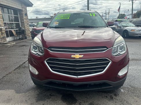 Used 2017 Chevrolet Equinox LT w/ Convenience Package image 2