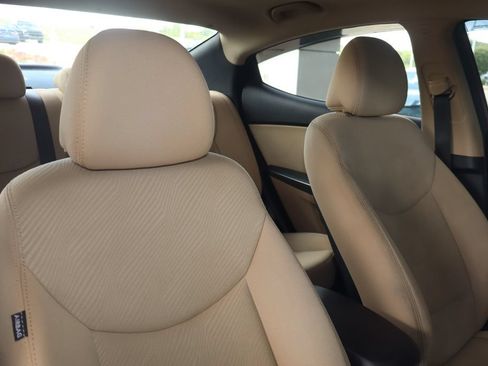 Used 2013 Hyundai Elantra GLS w/ Preferred Pkg FWD image 36