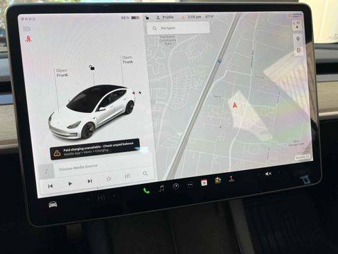 Used 2021 Tesla Model 3 Standard Range Plus image 9