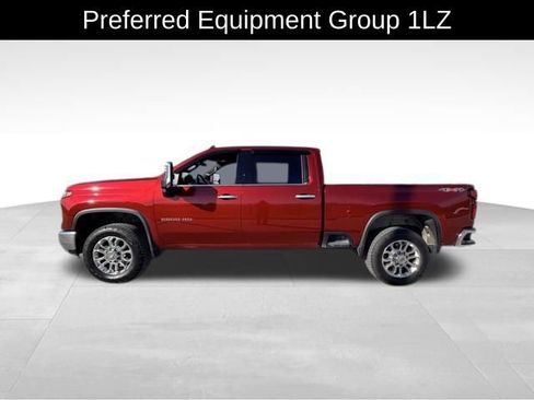 Used 2025 Chevrolet Silverado 2500 LTZ w/ LTZ Plus Package image 4
