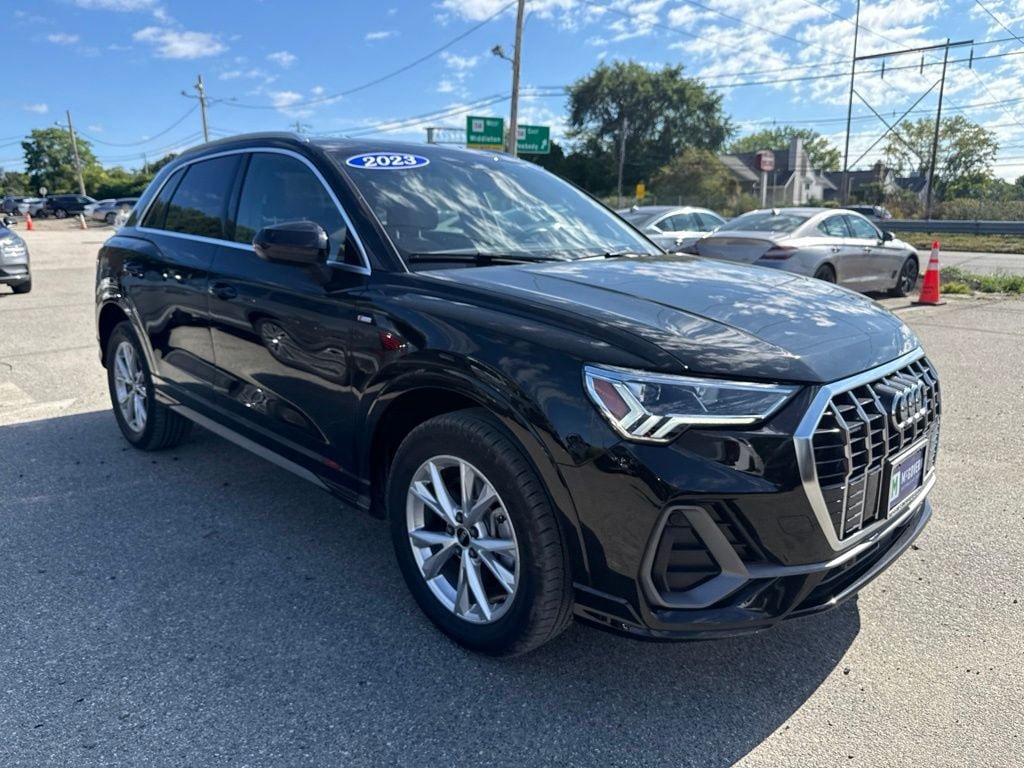 Used 2023 Audi Q3 2.0T Premium Plus w/ Premium Plus Package AWD/4WD image 4