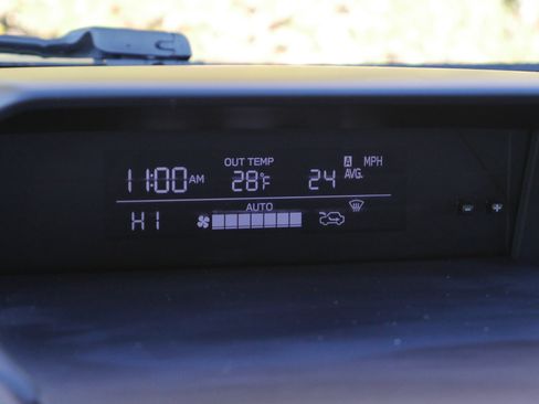 Used 2020 Subaru Crosstrek 2.0i Premium w/ Popular Package #3 image 10