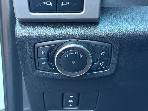 Used 2019 Ford F250 Lariat w/ Chrome Package image 25