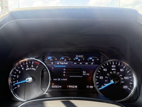 Used 2020 Ford Expedition XLT w/ Equipment Group 202A AWD/4WD image 16