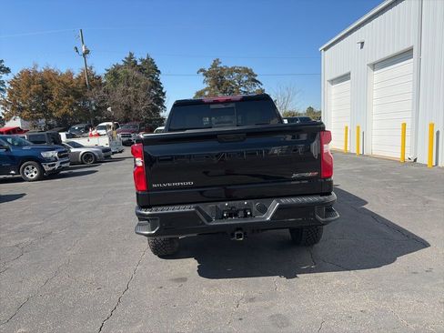 Used 2025 Chevrolet Silverado 1500 ZR2 w/ Technology Package image 6