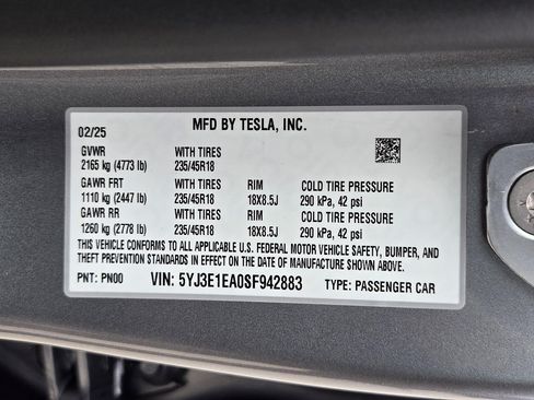 Used 2025 Tesla Model 3 Long Range RWD image 26