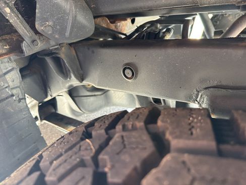 Used 2012 Nissan Frontier SV AWD/4WD image 48