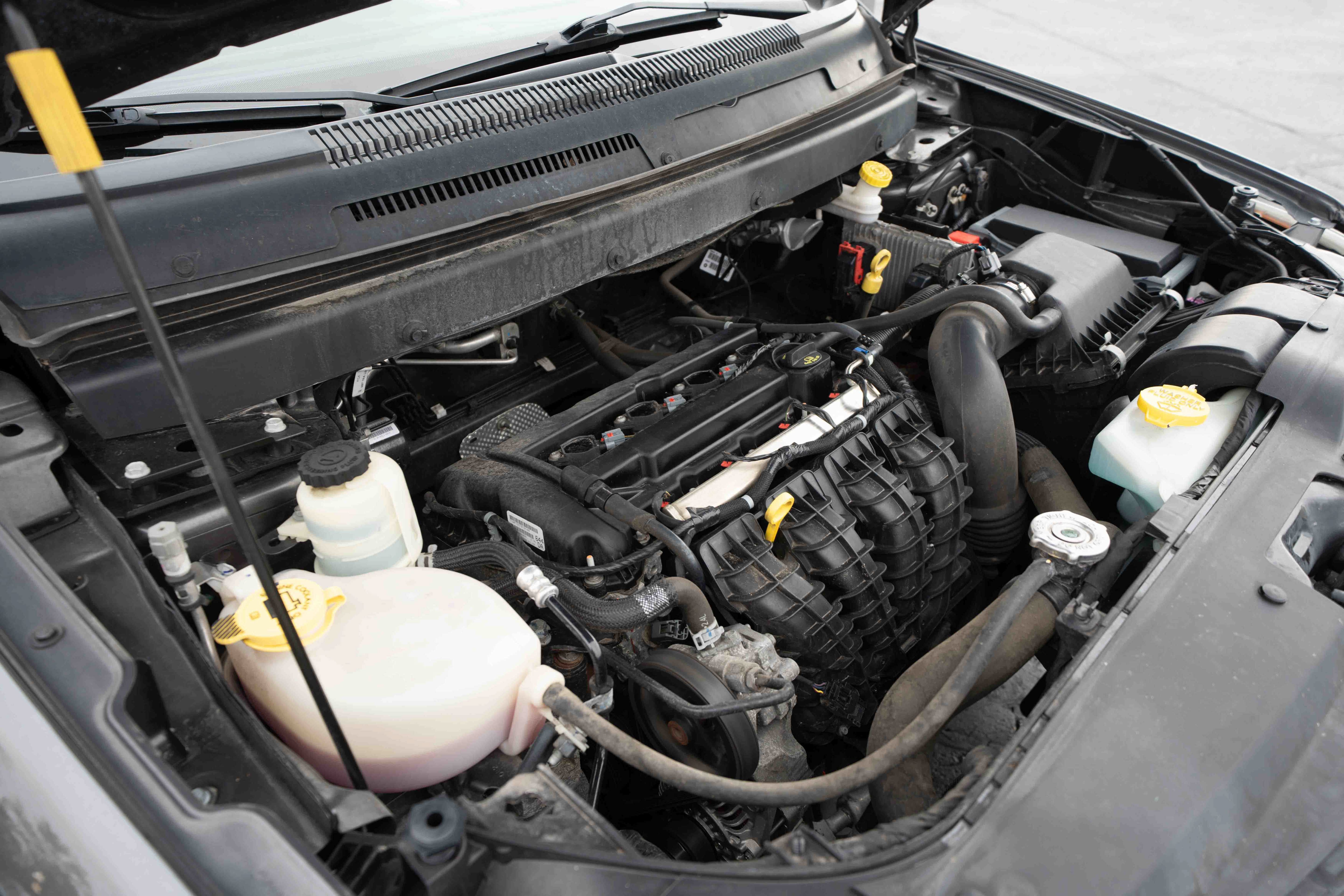Used 2019 Dodge Journey SE FWD image 31