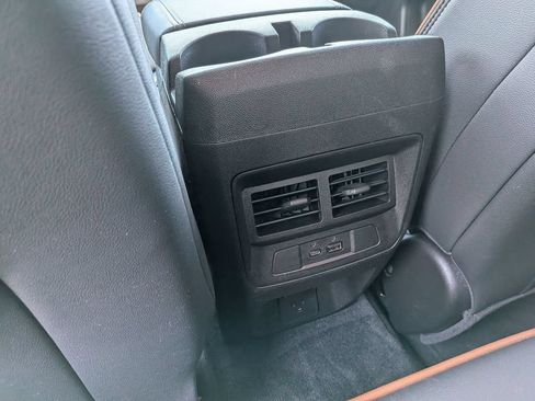 Used 2025 GMC Canyon AT4 w/ Technology Plus Package AWD/4WD image 19