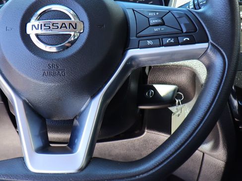 Used 2017 Nissan Rogue S AWD/4WD image 51