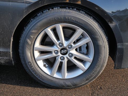 Used 2017 Hyundai Sonata SE w/ Cargo Package image 15