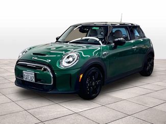 Used 2024 MINI Cooper SE w/ Signature Upholstery Package FWD video 1
