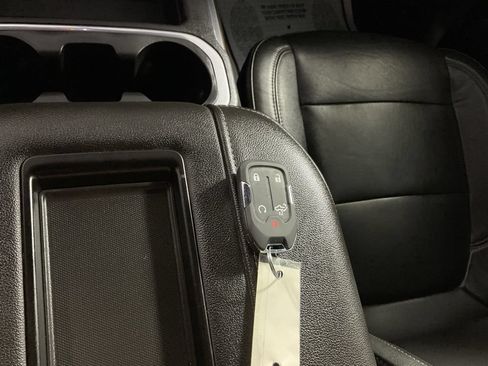 Used 2019 Chevrolet Silverado 1500 RST w/ True North Edition AWD/4WD image 38
