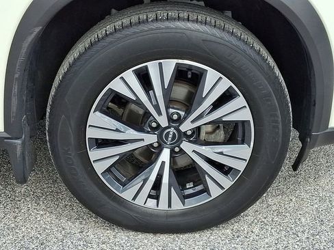 Used 2023 Nissan Rogue SV w/ SV Premium B Package AWD/4WD image 11