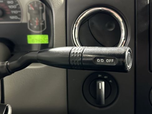 Used 2008 Ford F150 XLT image 29