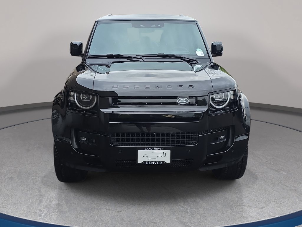 New 2026 Land Rover Defender 110 X-Dynamic SE AWD/4WD image 2