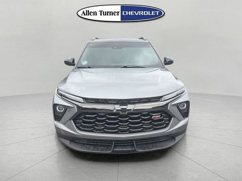 Used 2025 Chevrolet TrailBlazer RS w/ Convenience Package FWD image 2