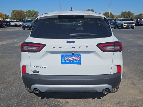 New 2026 Ford Escape Active image 10