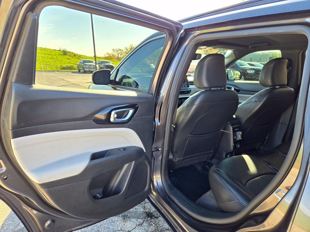 Used 2023 Jeep Compass Limited AWD/4WD image 26