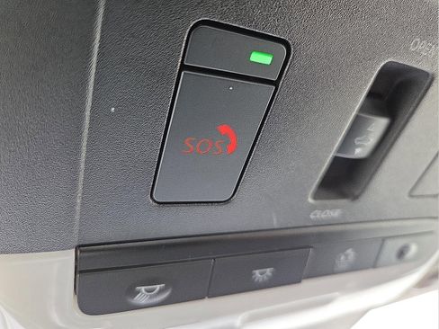 Used 2024 Nissan Sentra SR w/ SR Premium Package image 22