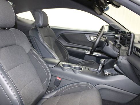 Used 2024 Ford Mustang Coupe image 23