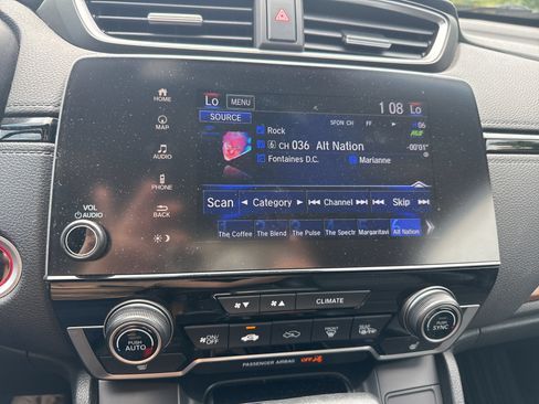 Used 2020 Honda CR-V Touring image 3