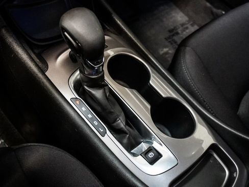 Used 2024 Chevrolet Malibu LS FWD image 24