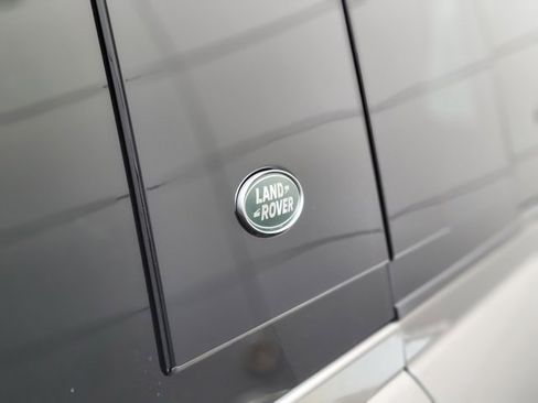 Used 2024 Land Rover Defender 130 X image 45