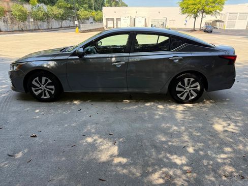 Used 2020 Nissan Altima 2.5 S FWD image 8