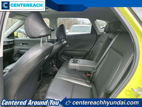 Used 2024 Hyundai Kona Limited AWD/4WD image 9