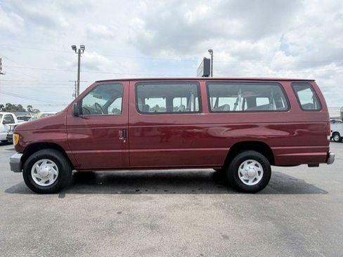 Used 1998 Ford E-350 and Econoline 350 XLT RWD image 8