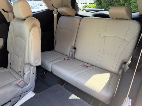 Used 2020 Buick Enclave Premium w/ Surround and Sites Package AWD/4WD image 26