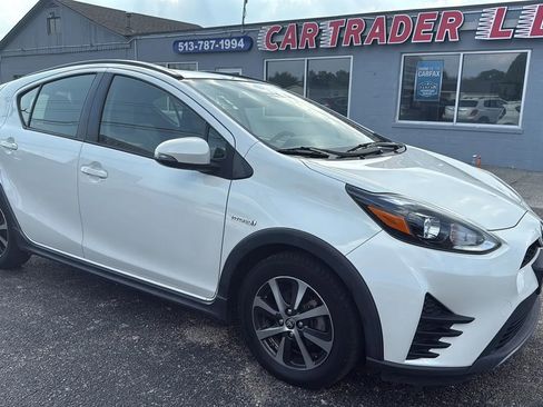 Used 2018 Toyota Prius C One image 7