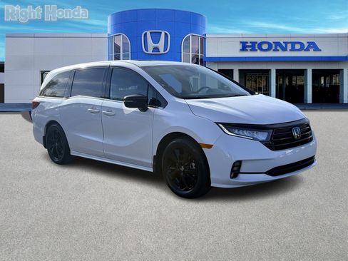 Used 2024 Honda Odyssey Sport image 9
