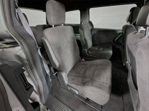 Used 2015 Dodge Grand Caravan SE w/ Quick Order Package 29E SE FWD image 26