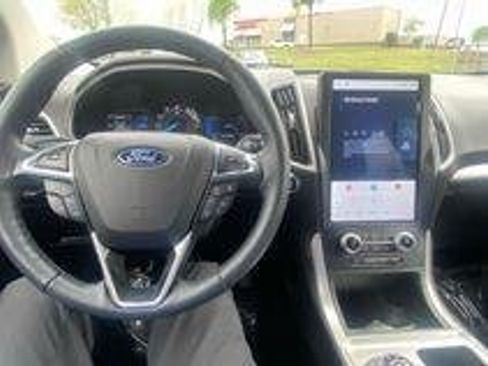Certified 2023 Ford Edge SEL w/ Convenience Package AWD/4WD image 15