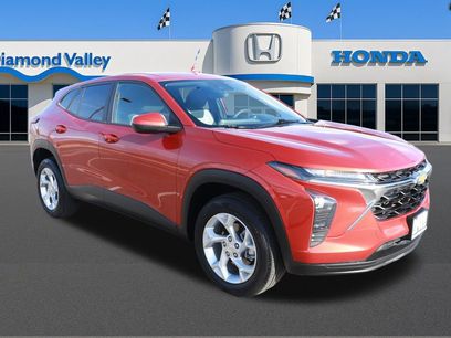 Used 2024 Chevrolet Trax LS w/ LS Convenience Package