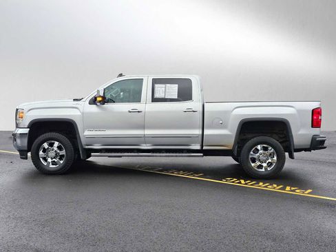 Used 2015 GMC Sierra 3500 SLT w/ Duramax Plus Package image 6