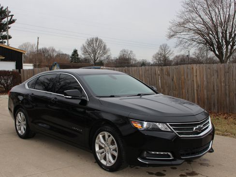 Used 2019 Chevrolet Impala LT image 2