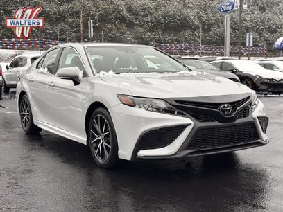 Used 2023 Toyota Camry SE
