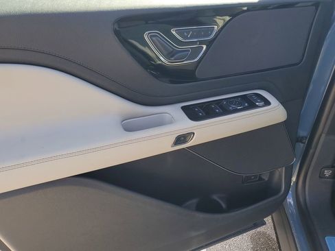 New 2025 Lincoln Aviator 2WD w/ Jet Appearance Package image 19