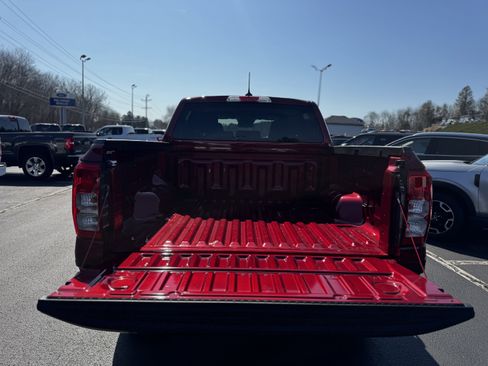 Used 2025 Ford Ranger XL image 5